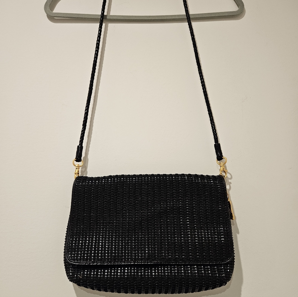 Stone Mountain Elegant Black Woven Shoulder Bag